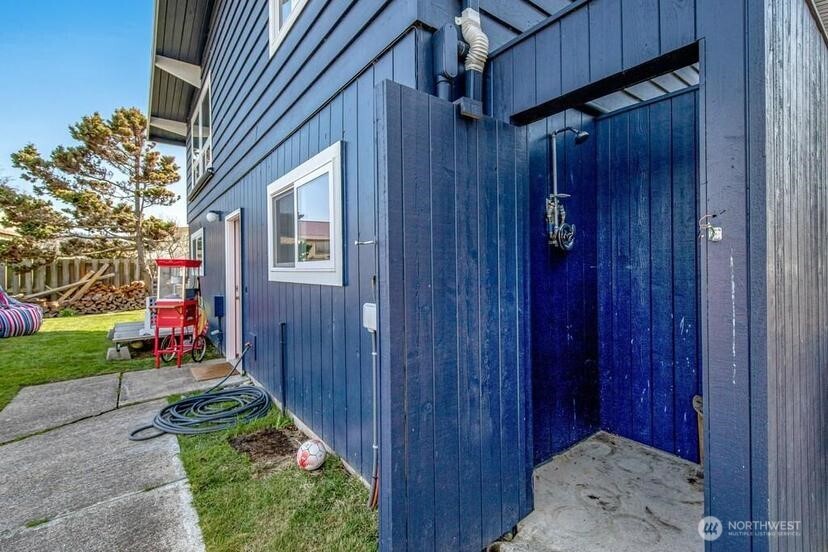 2577 Sunlight Beach Road