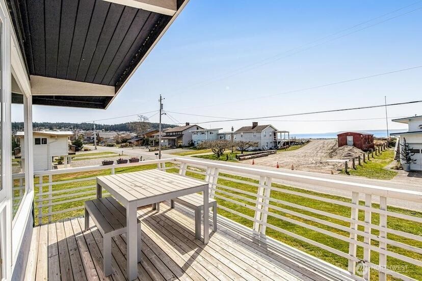 2577 Sunlight Beach Road