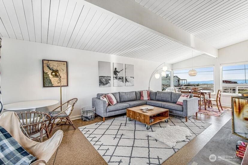 2577 Sunlight Beach Road
