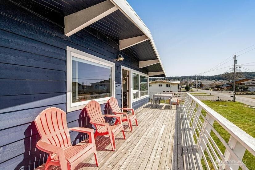 2577 Sunlight Beach Road