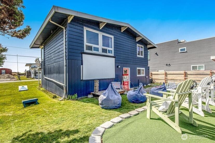 2577 Sunlight Beach Road