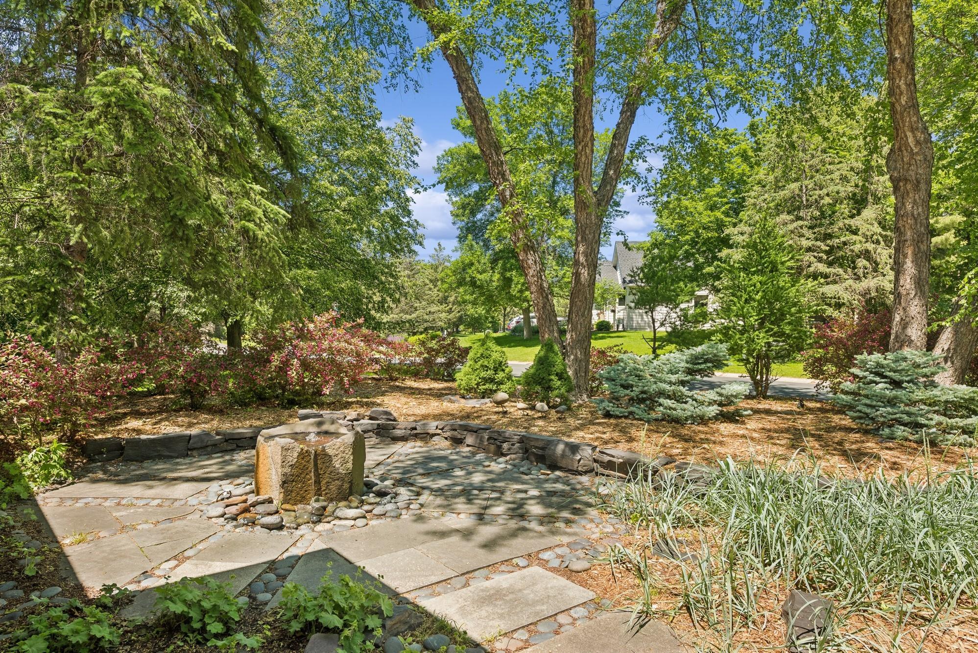 16795 Whittington Walk