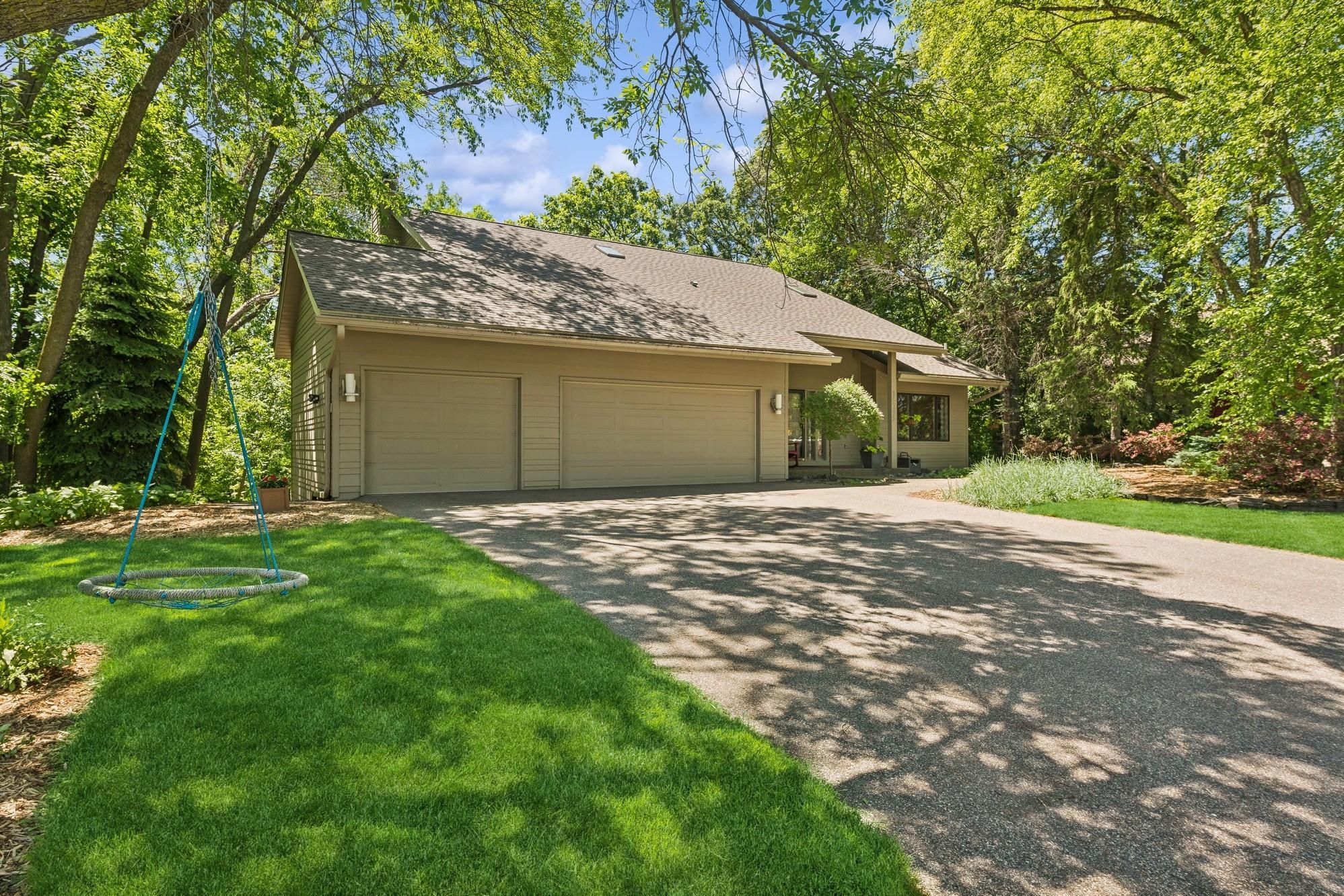 16795 Whittington Walk