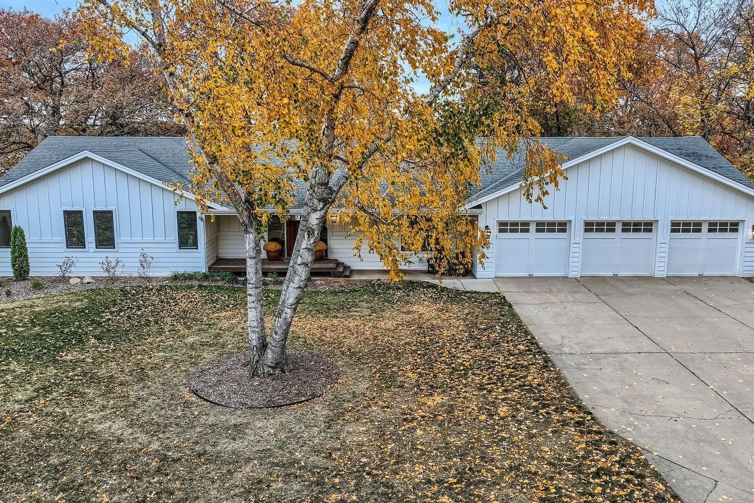 9655 Lakewood Circle