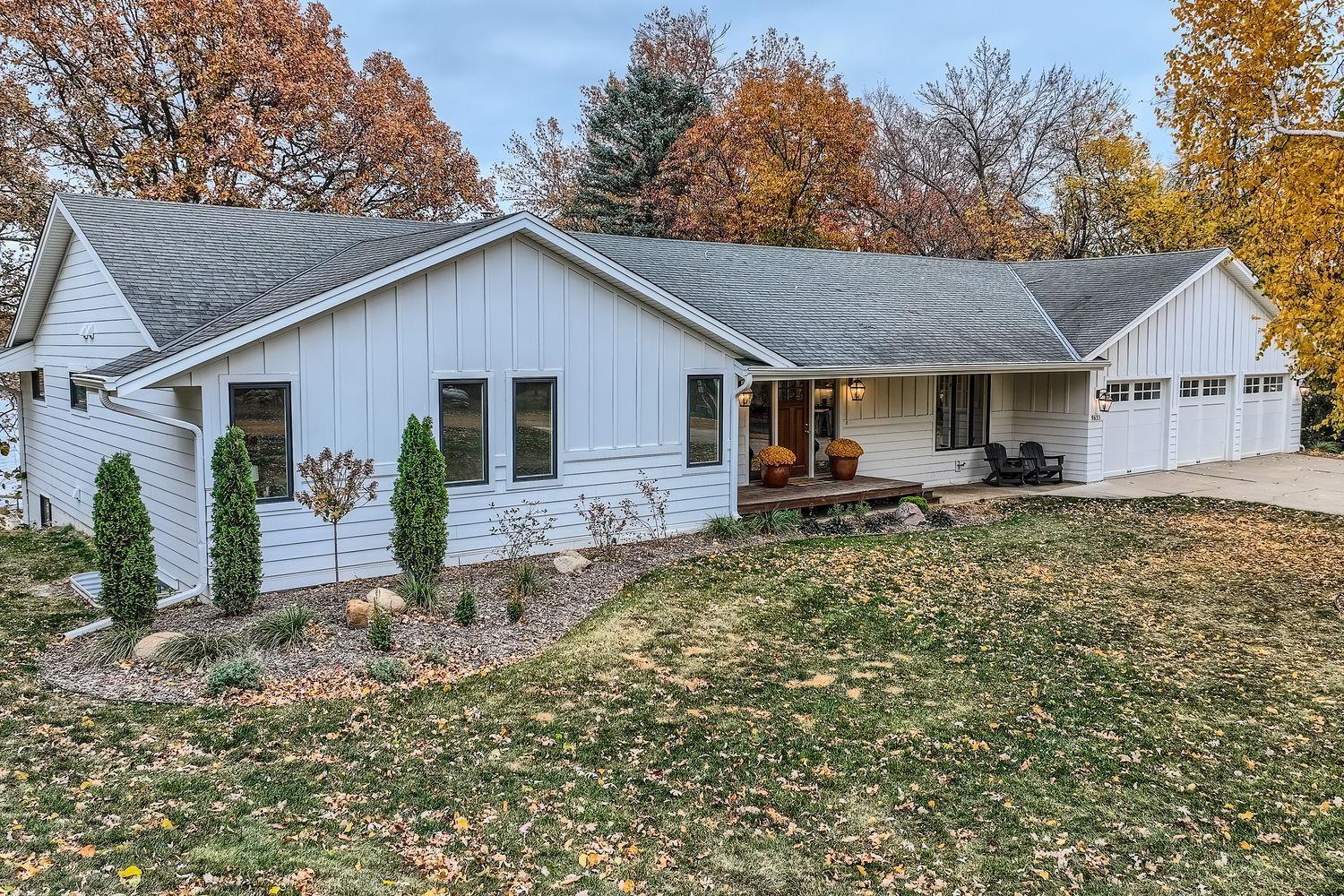 9655 Lakewood Circle