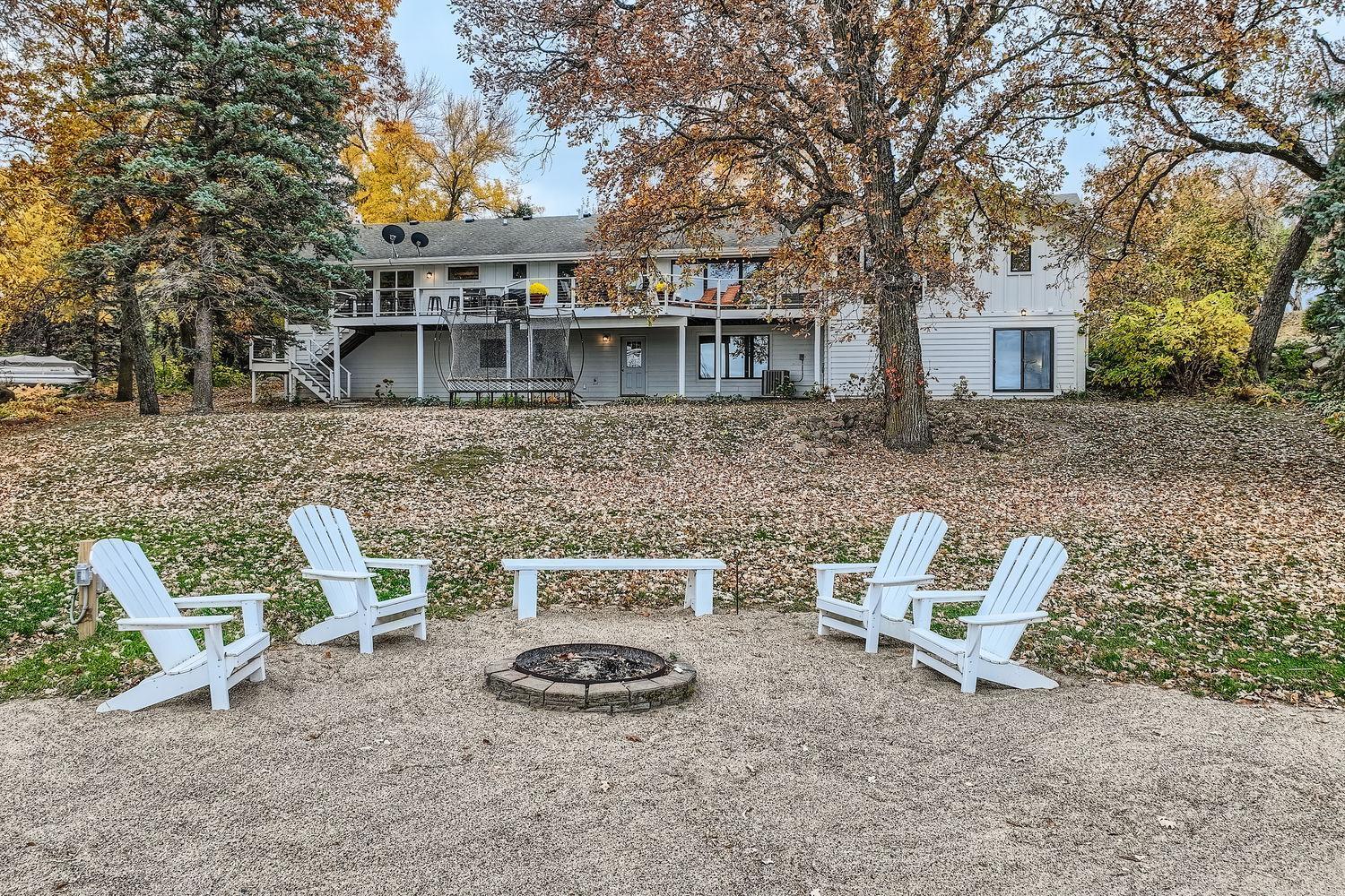 9655 Lakewood Circle