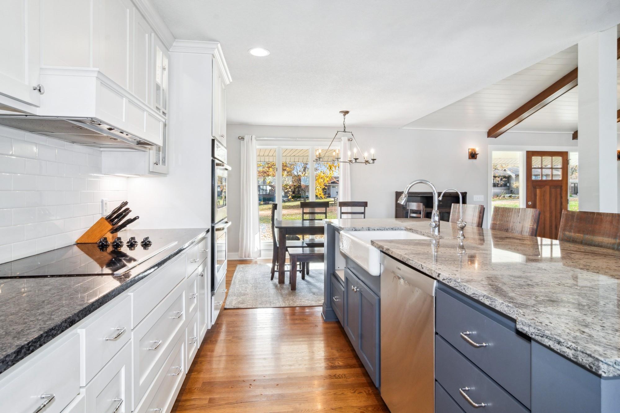 9655 Lakewood Circle