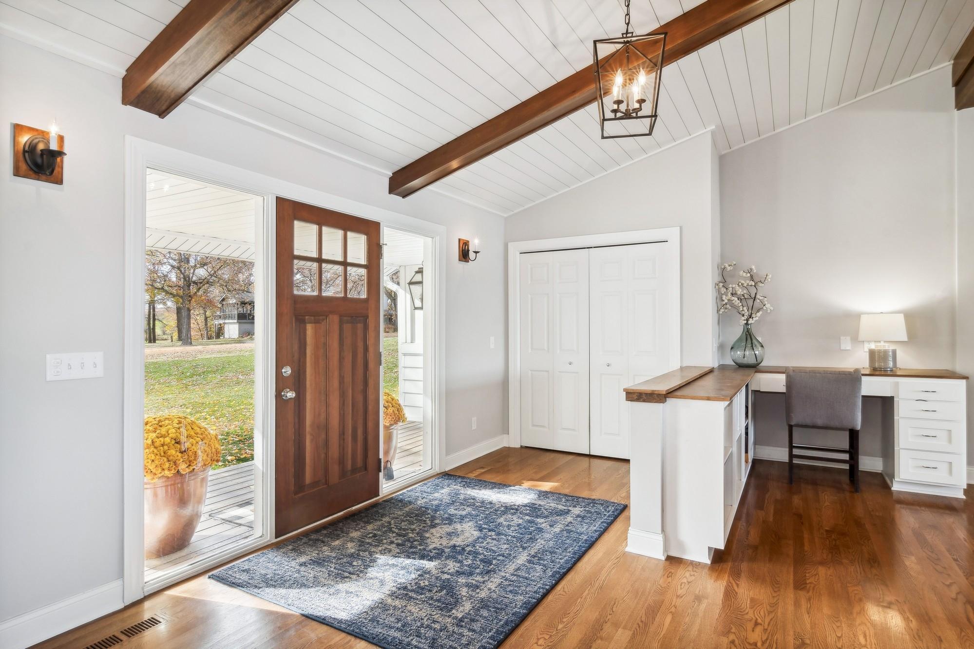 9655 Lakewood Circle