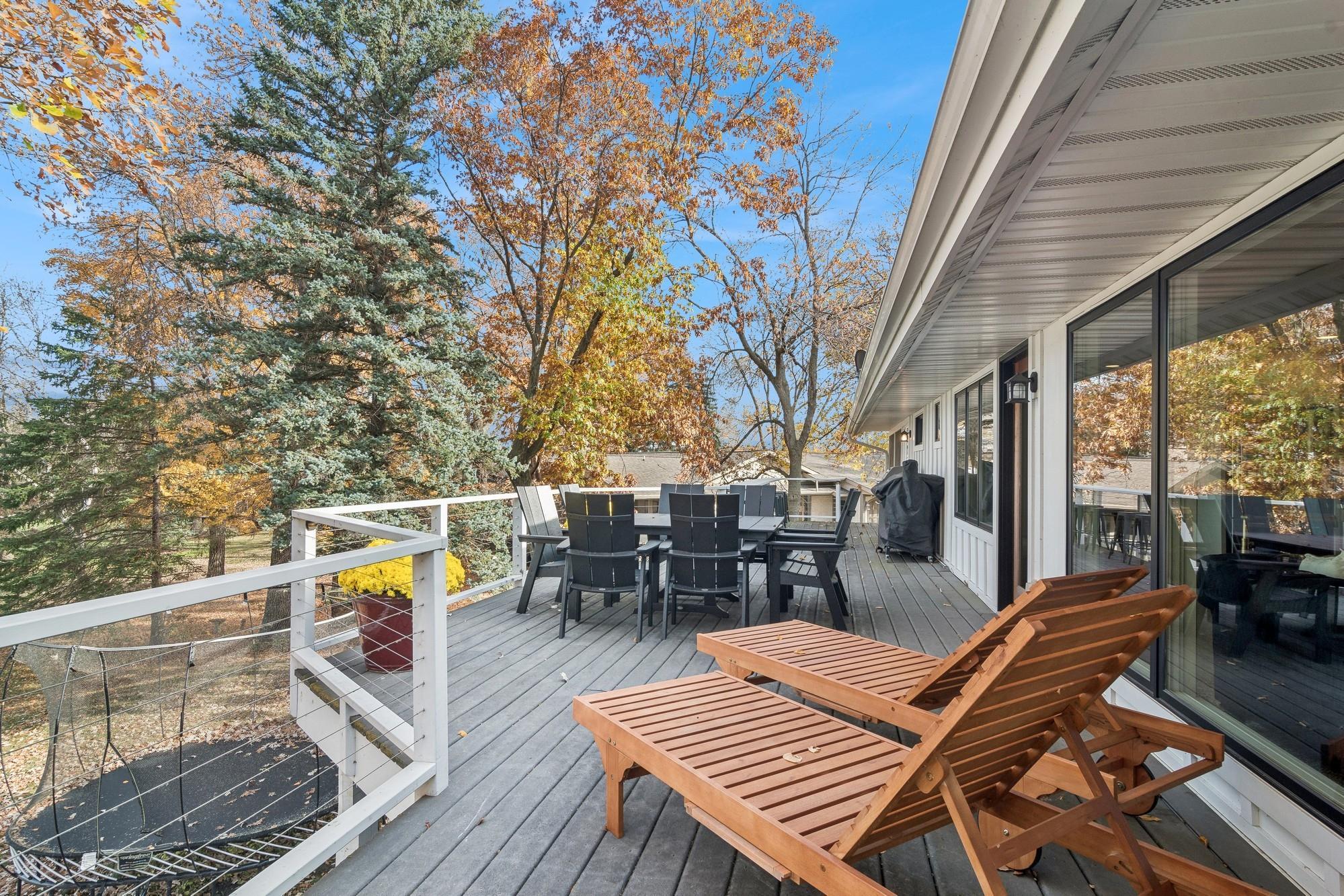 9655 Lakewood Circle