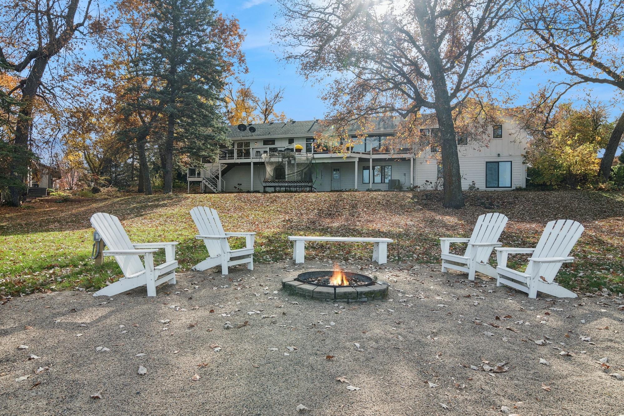 9655 Lakewood Circle