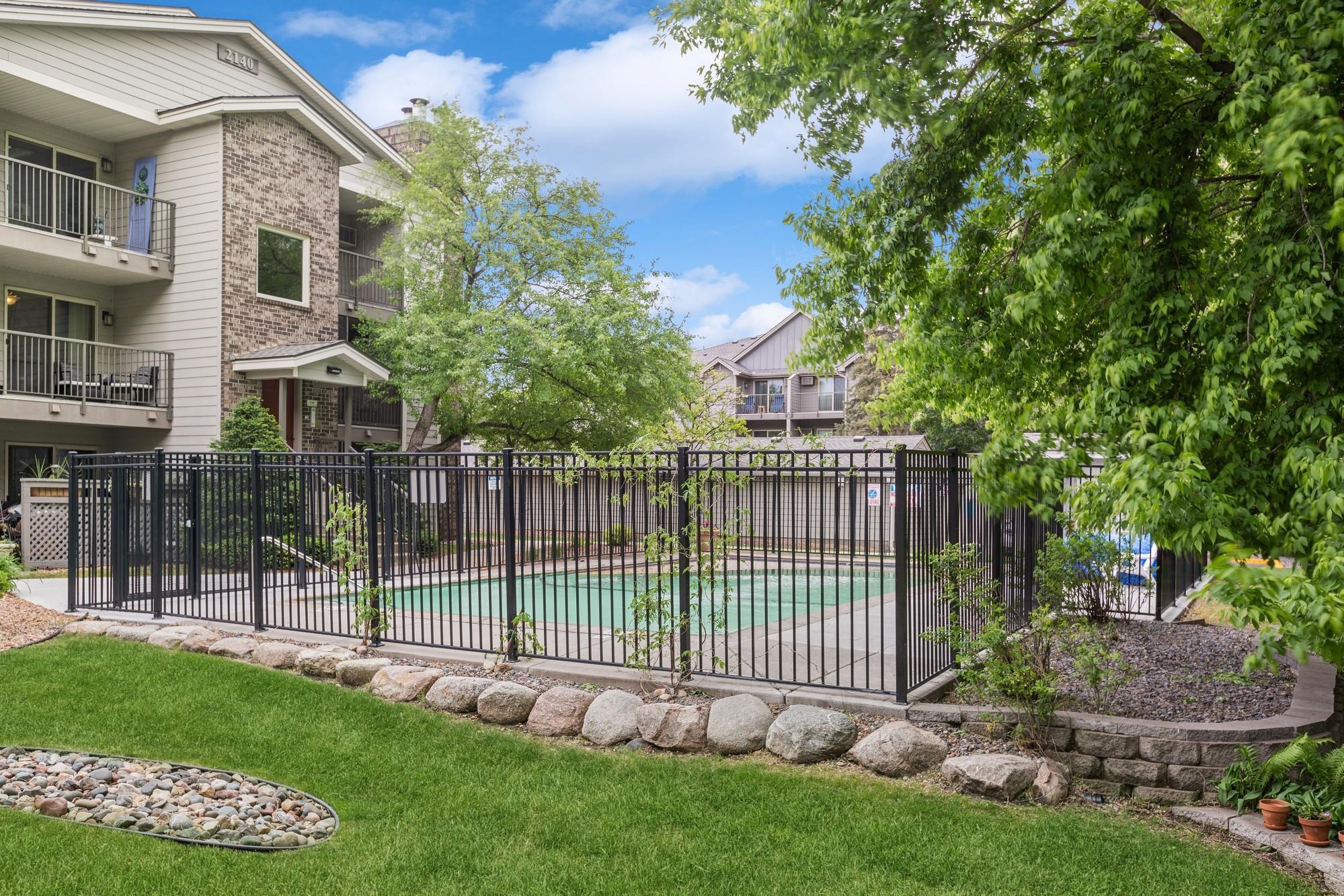 2110 Ridge Drive Unit: 11