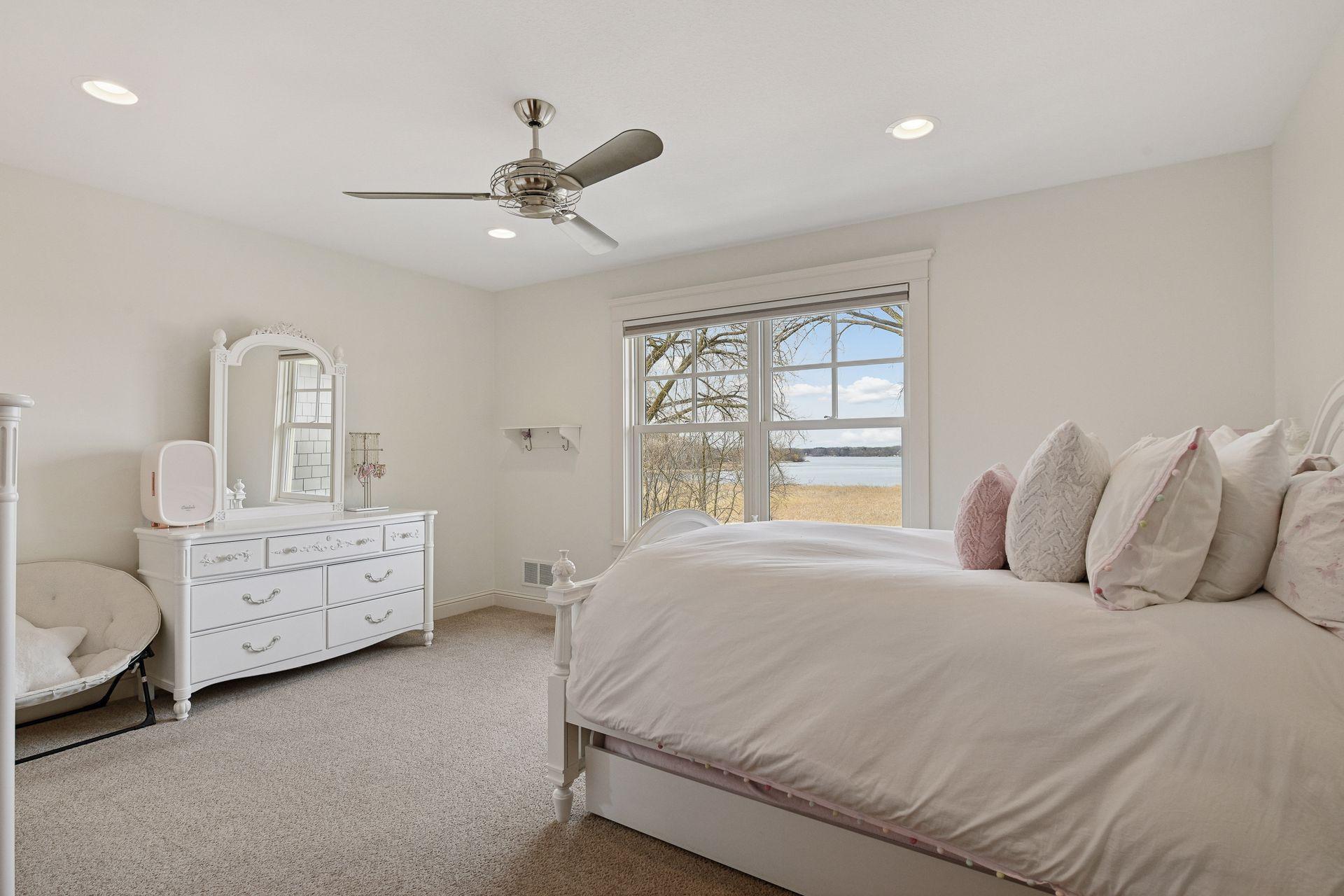 6470 Tanagers Point