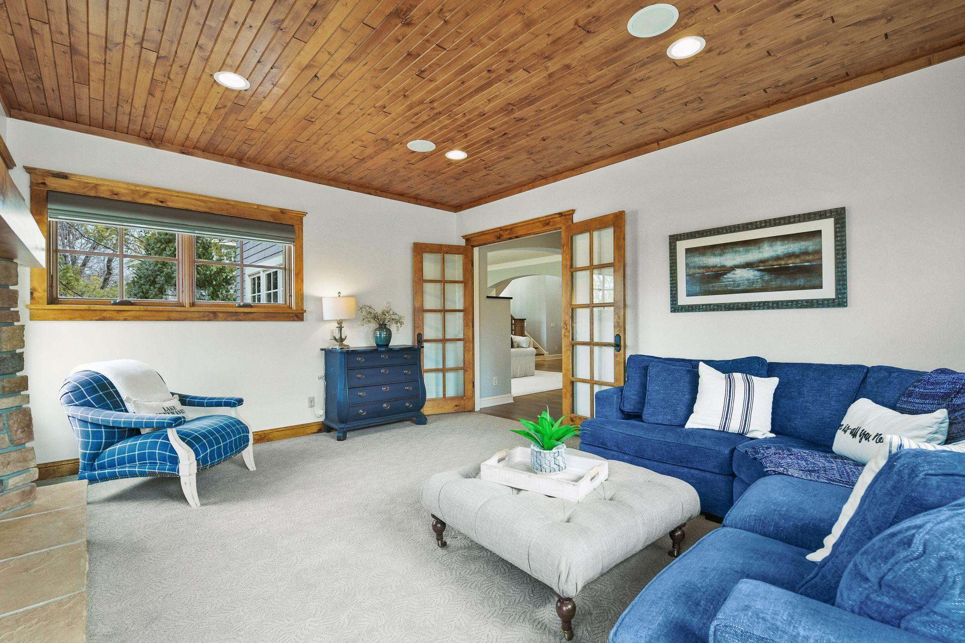 6470 Tanagers Point