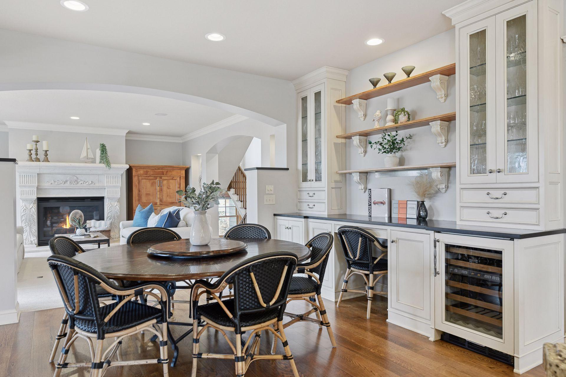 6470 Tanagers Point