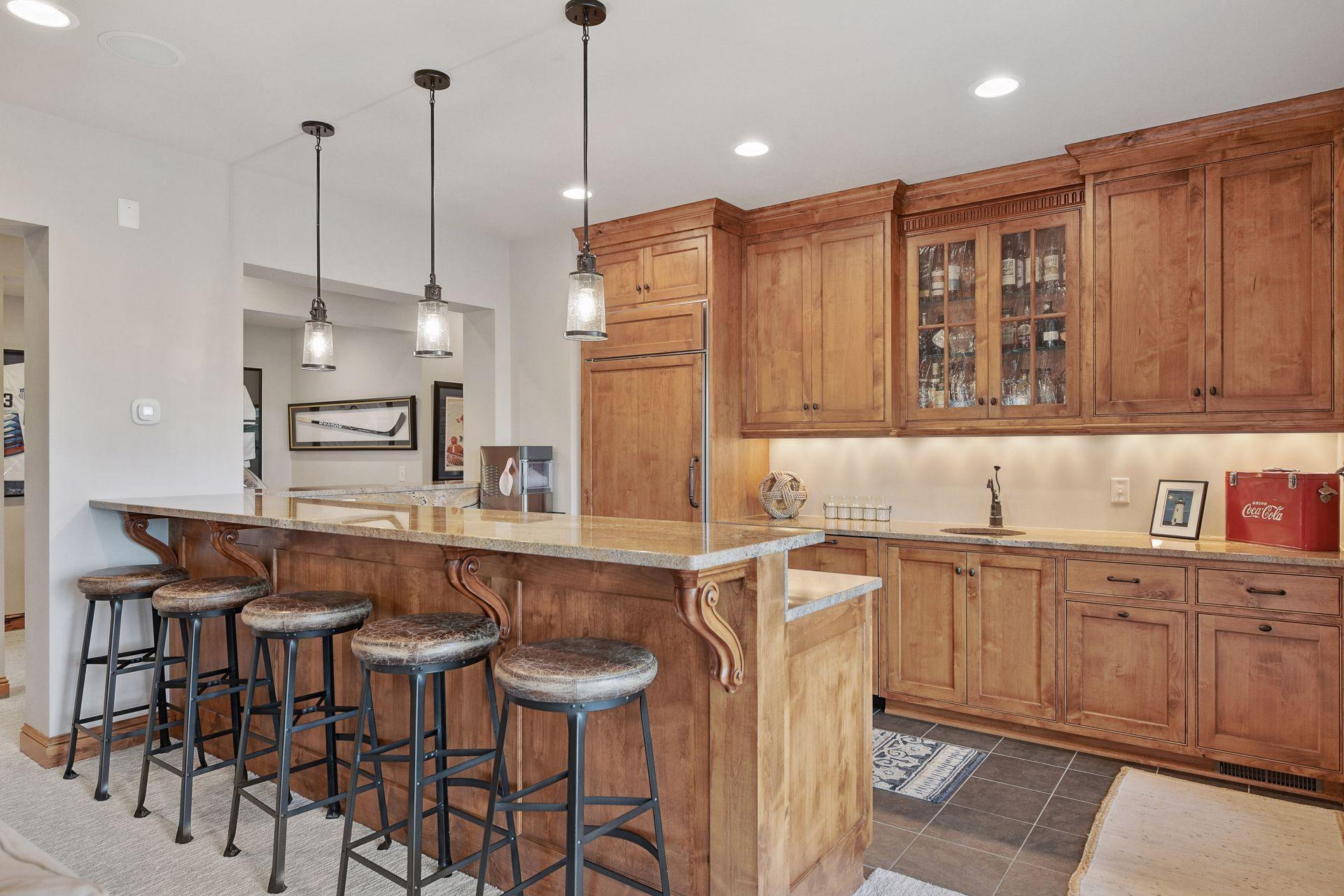 6470 Tanagers Point