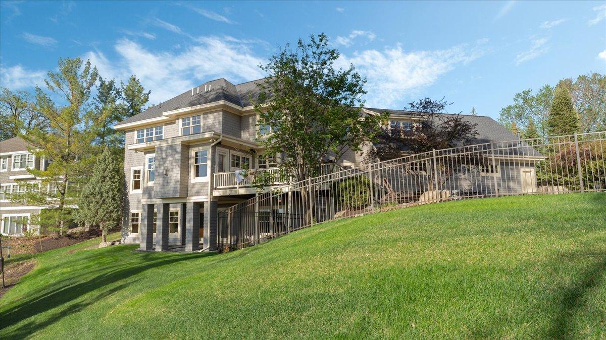 6470 Tanagers Point