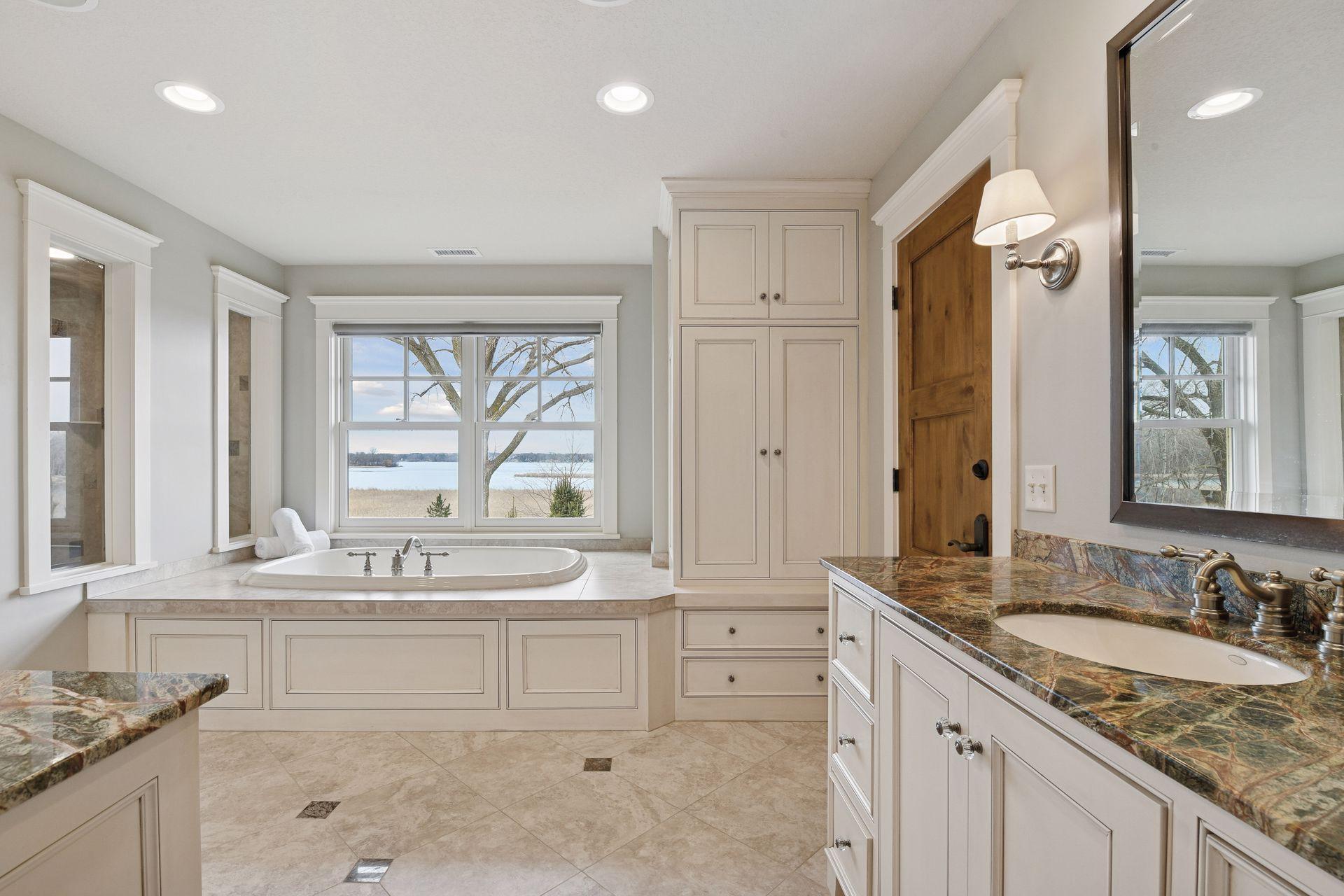 6470 Tanagers Point