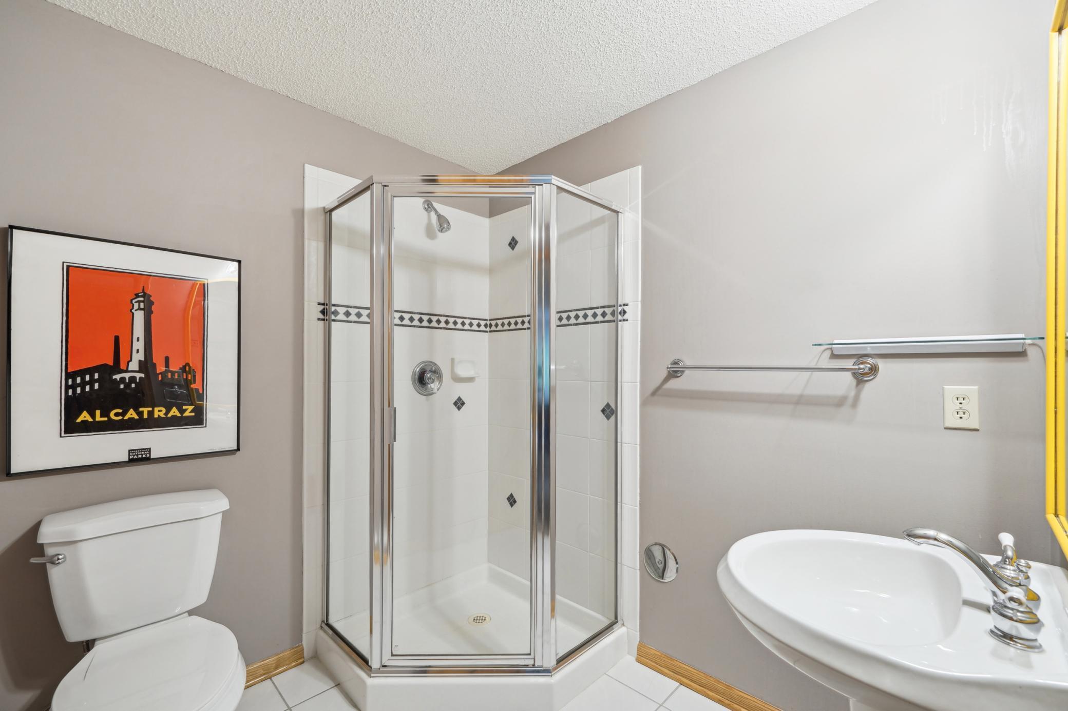 8043 Spruce Trail