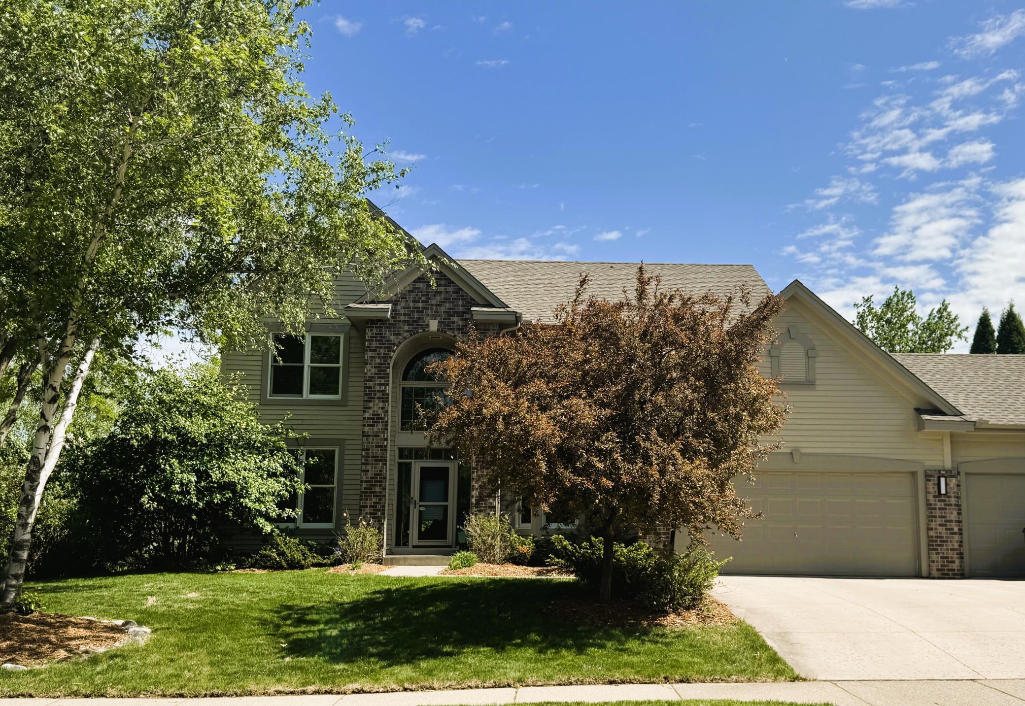 8043 Spruce Trail