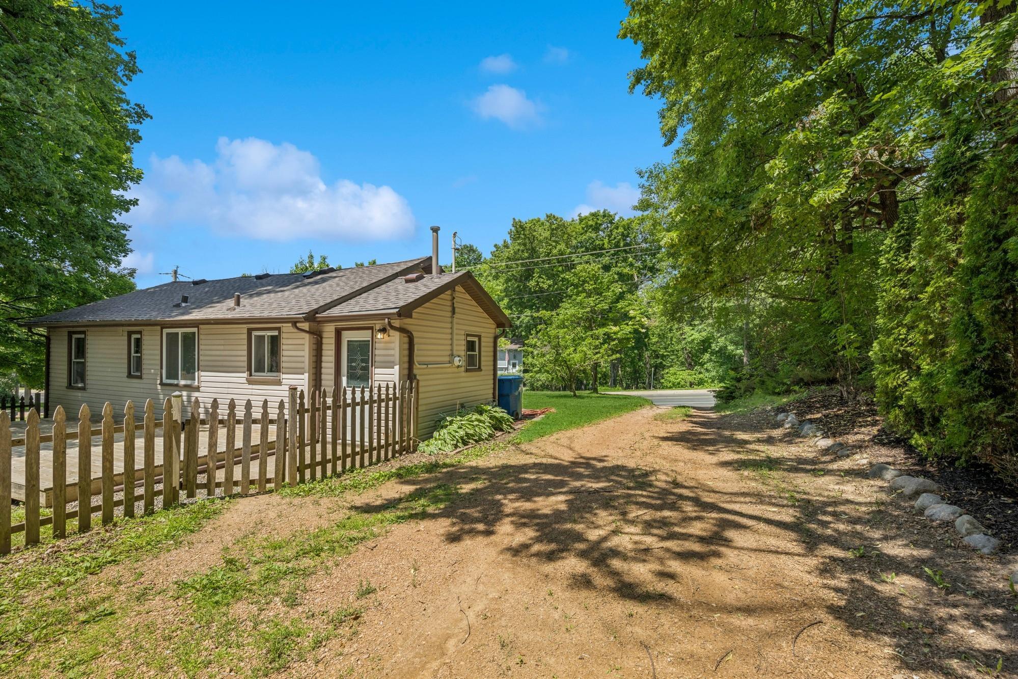 2900 Tuxedo Boulevard