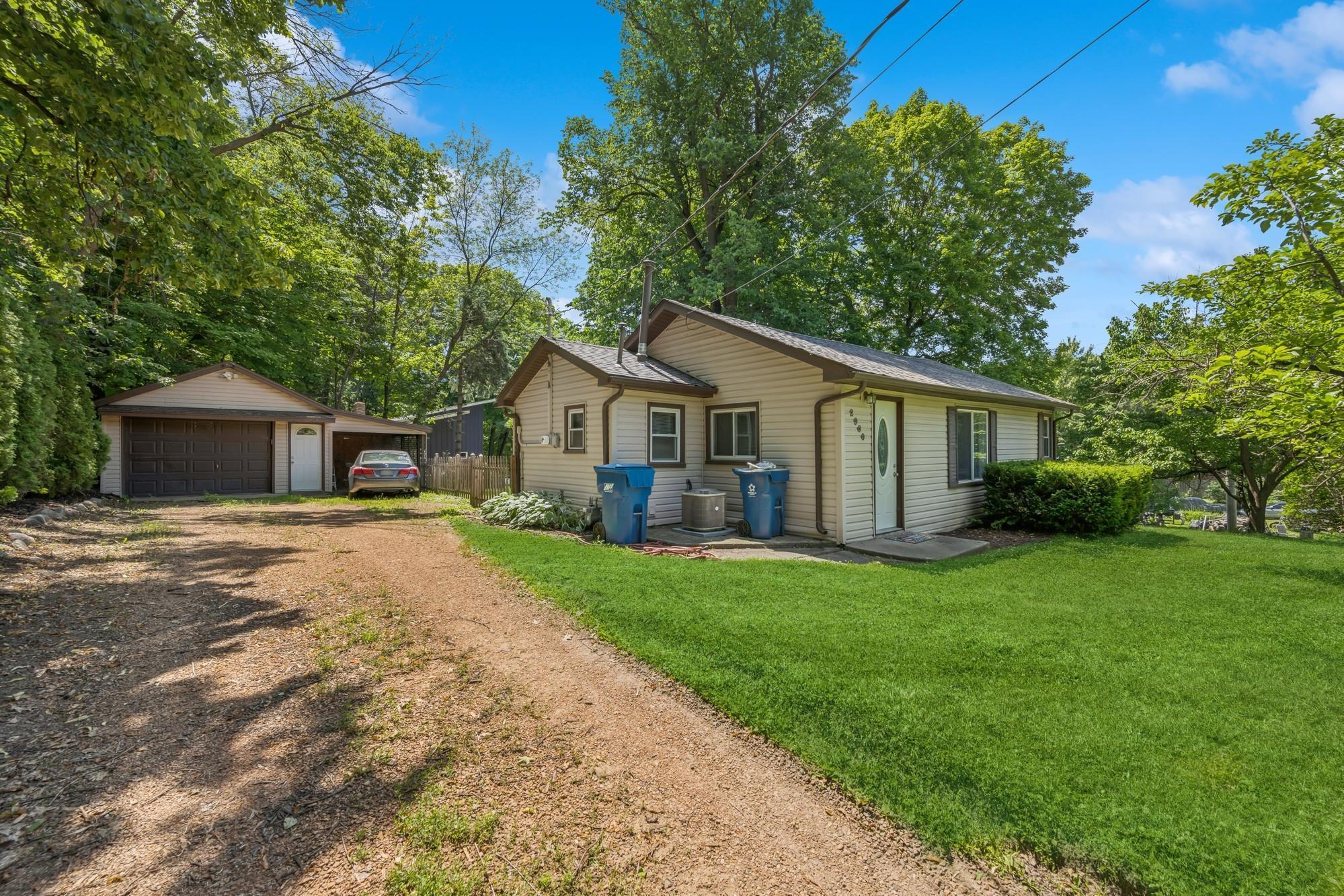 2900 Tuxedo Boulevard
