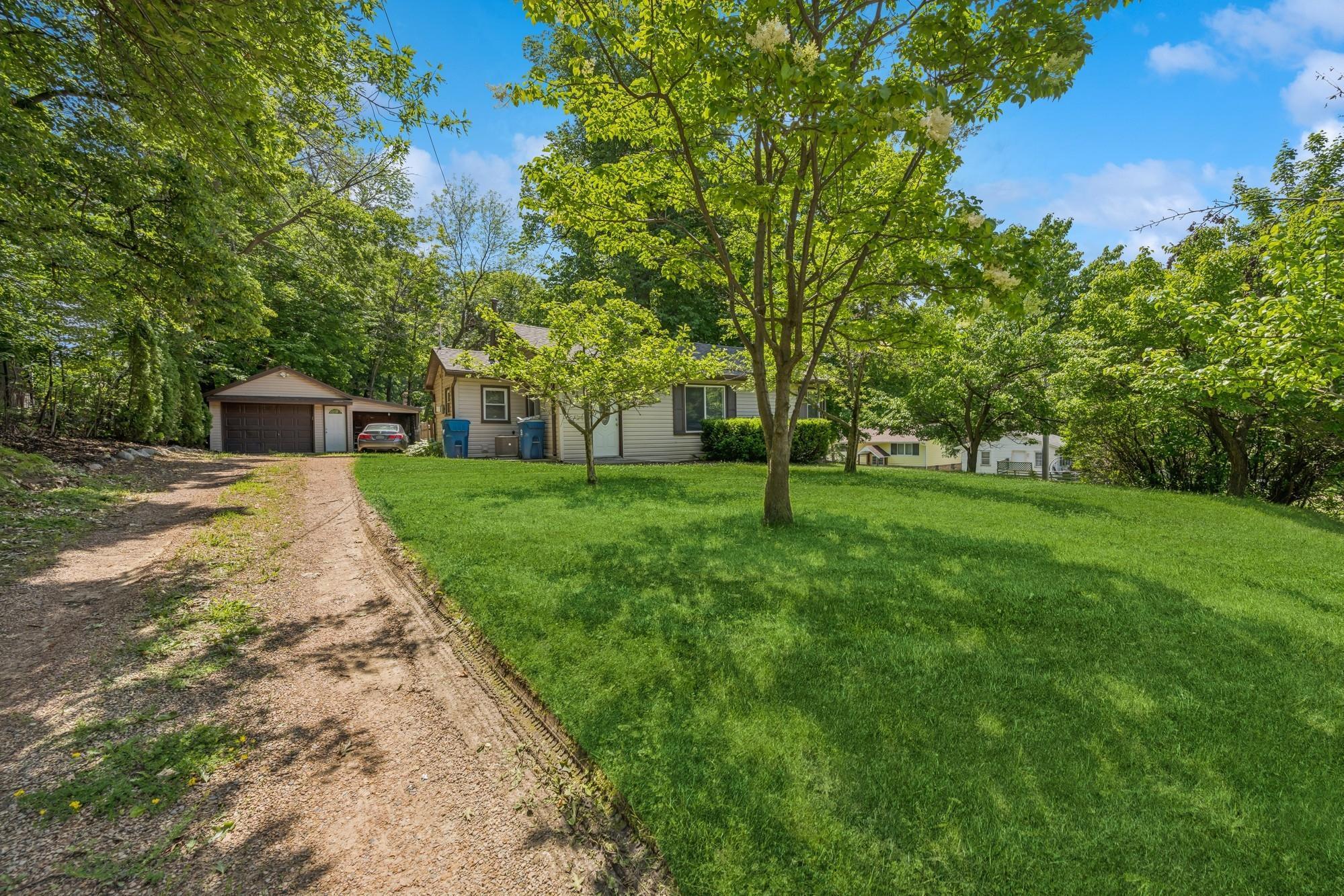 2900 Tuxedo Boulevard