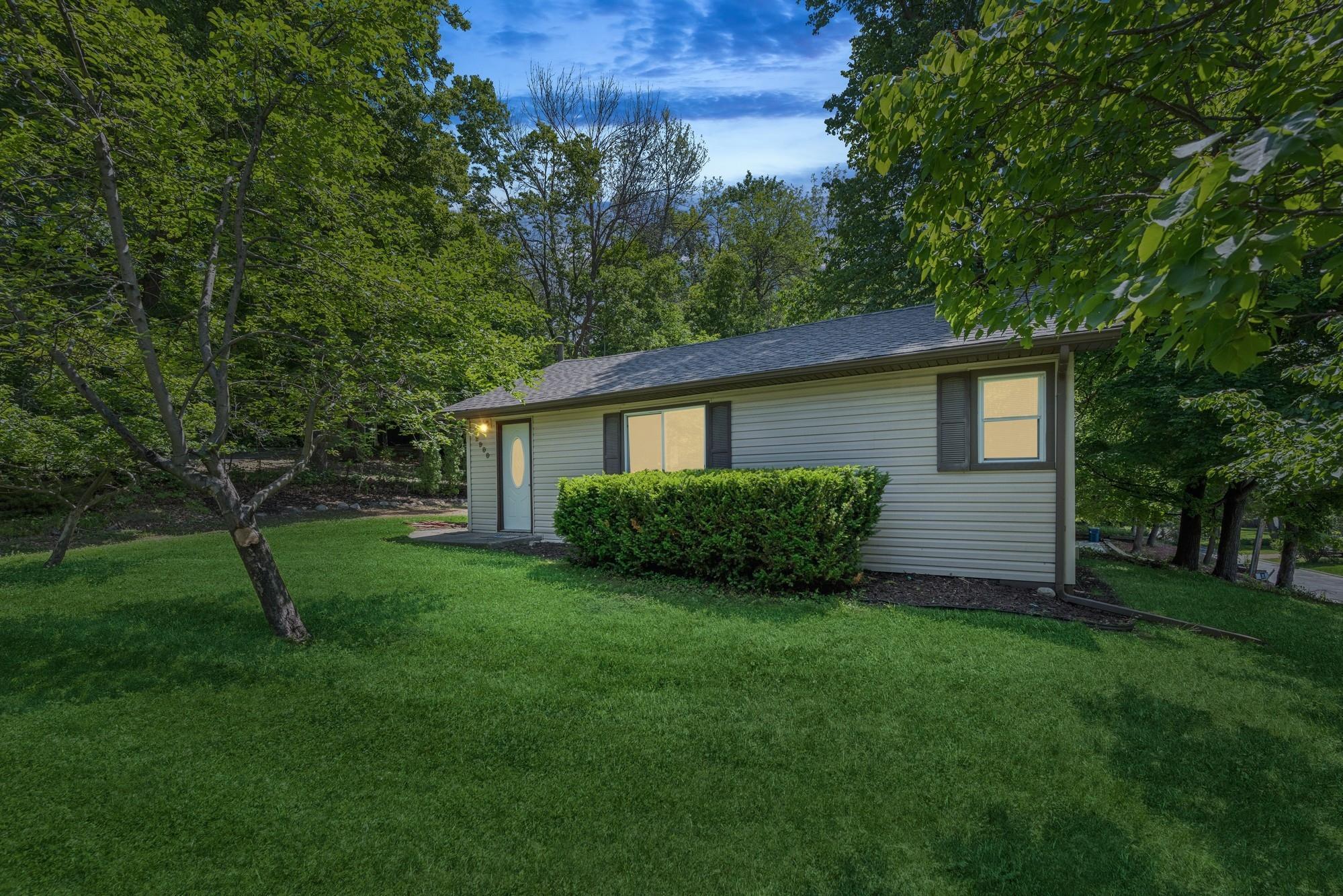 2900 Tuxedo Boulevard