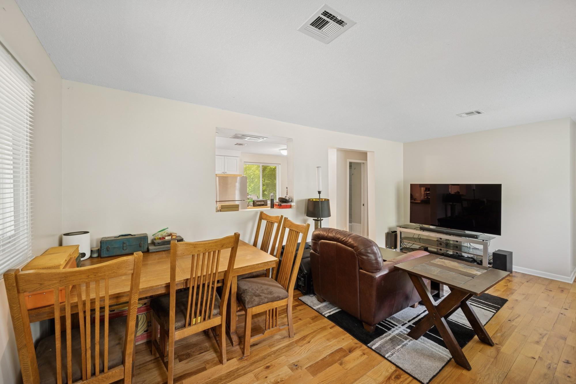 2900 Tuxedo Boulevard