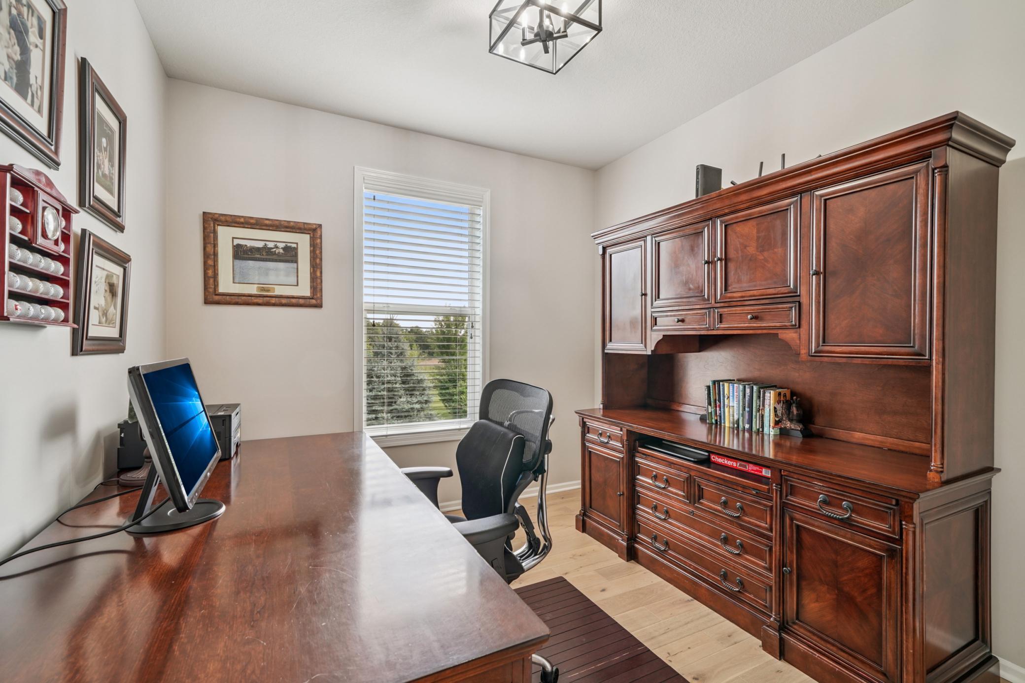 1705 Hemlock Way