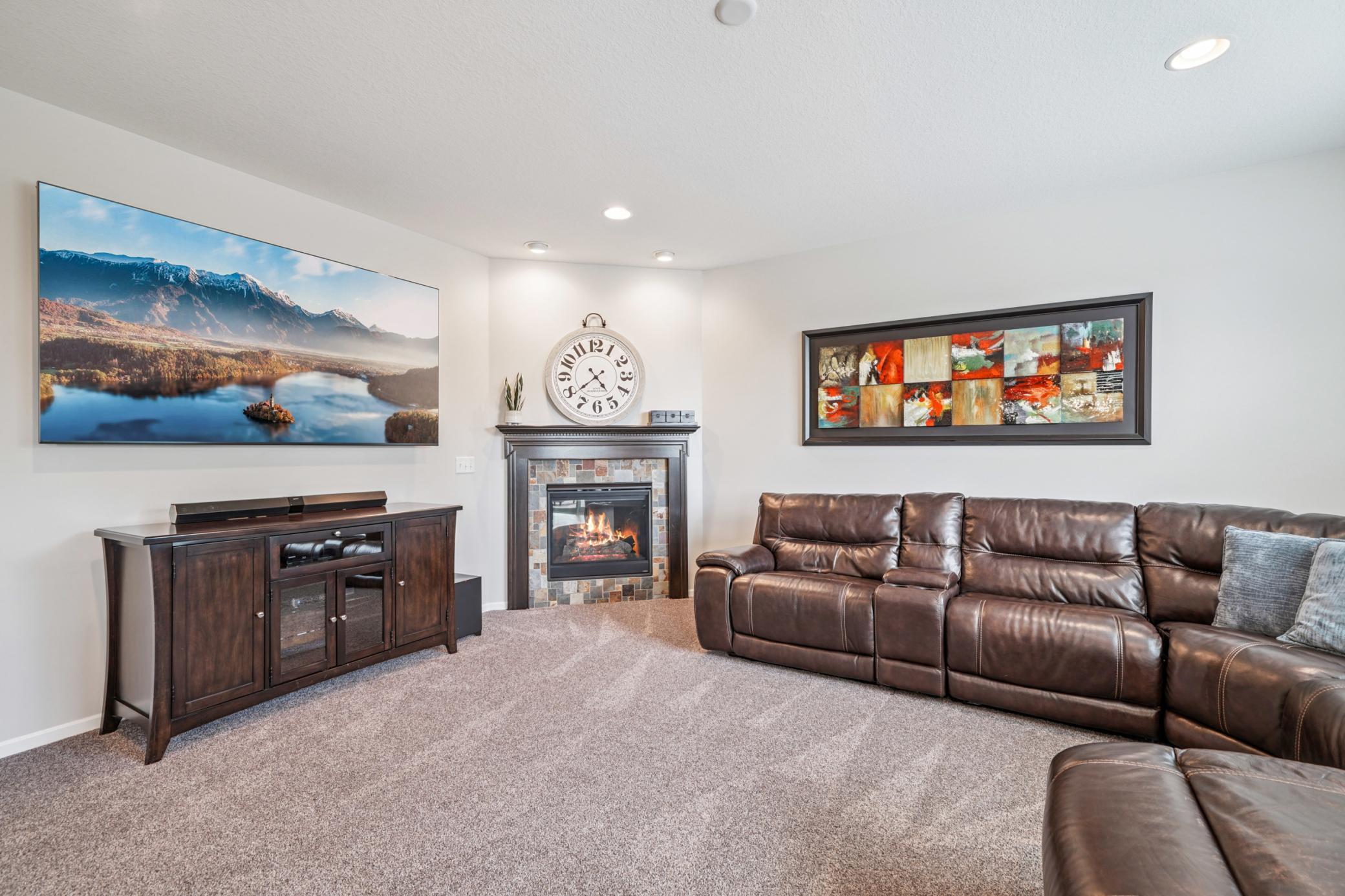 1705 Hemlock Way
