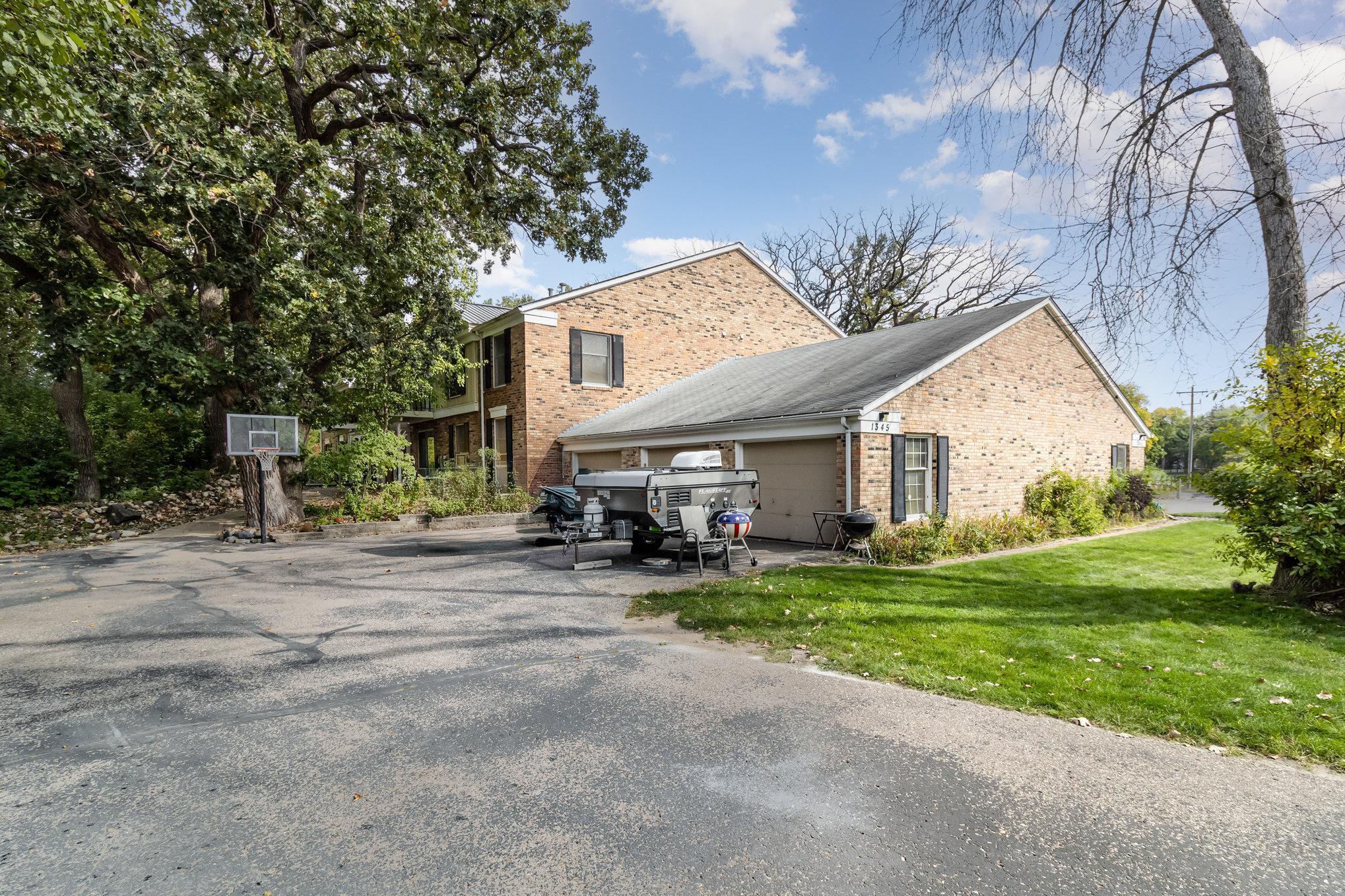 1345 Crestridge Lane Unit: 102
