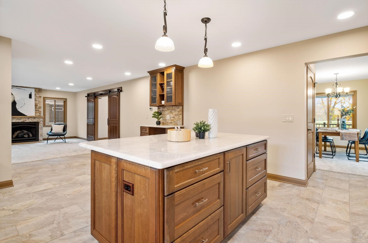 3610 France Avenue S