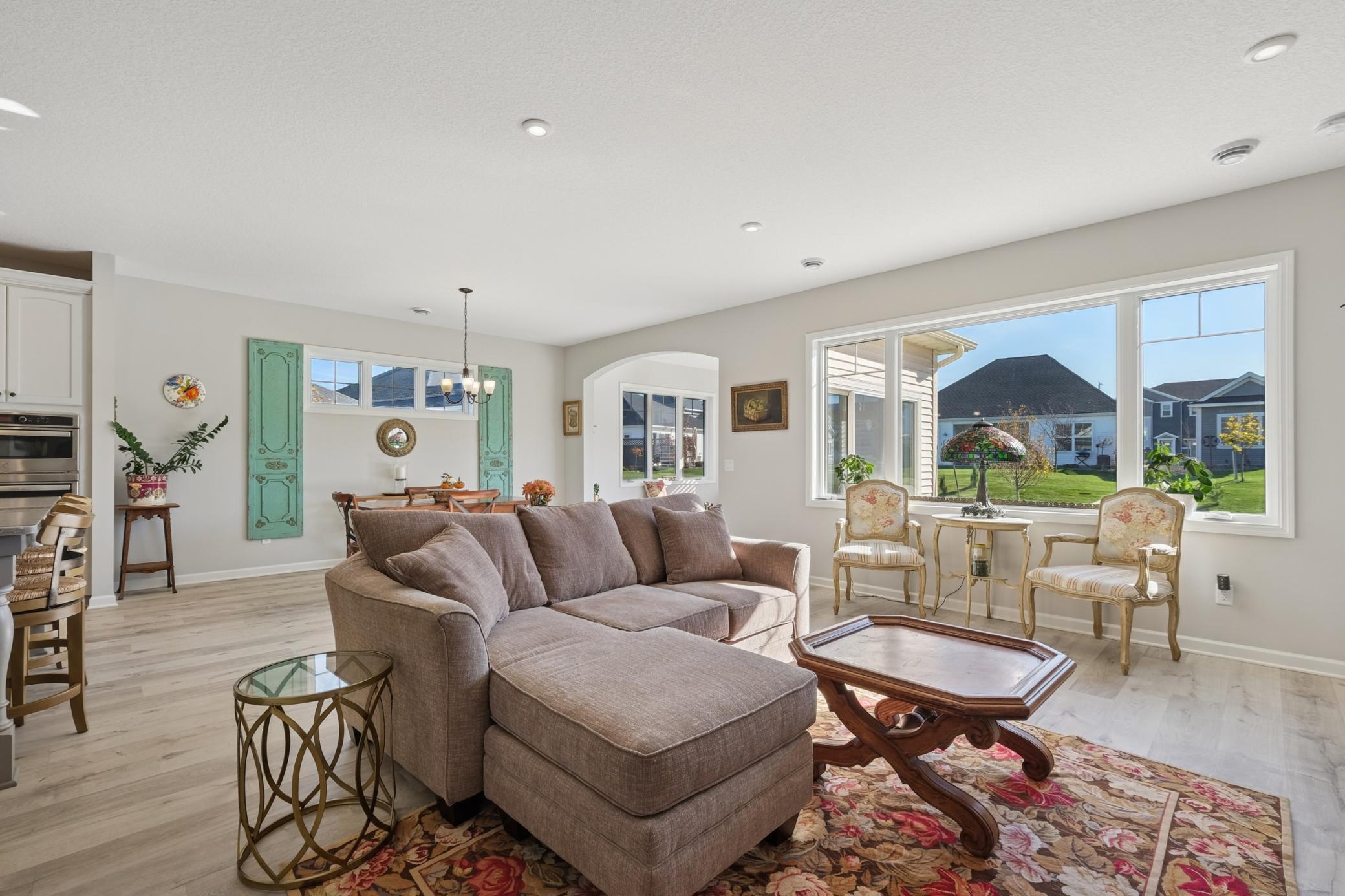 6737 Bellflower Drive