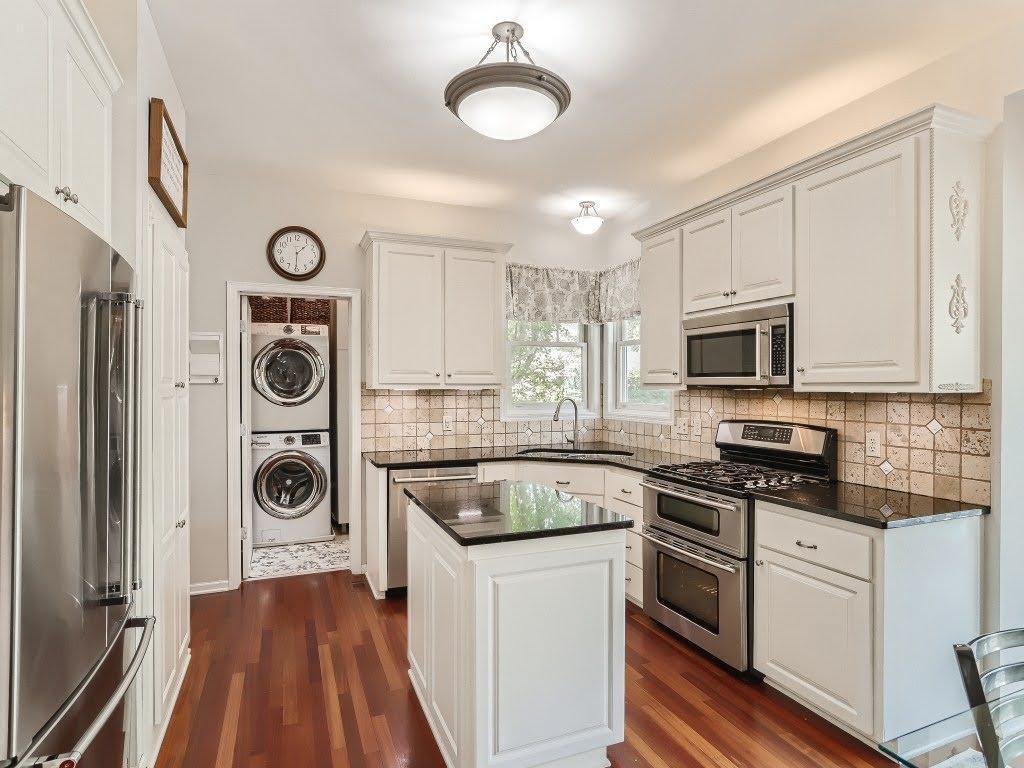 17064 Candlewood Parkway