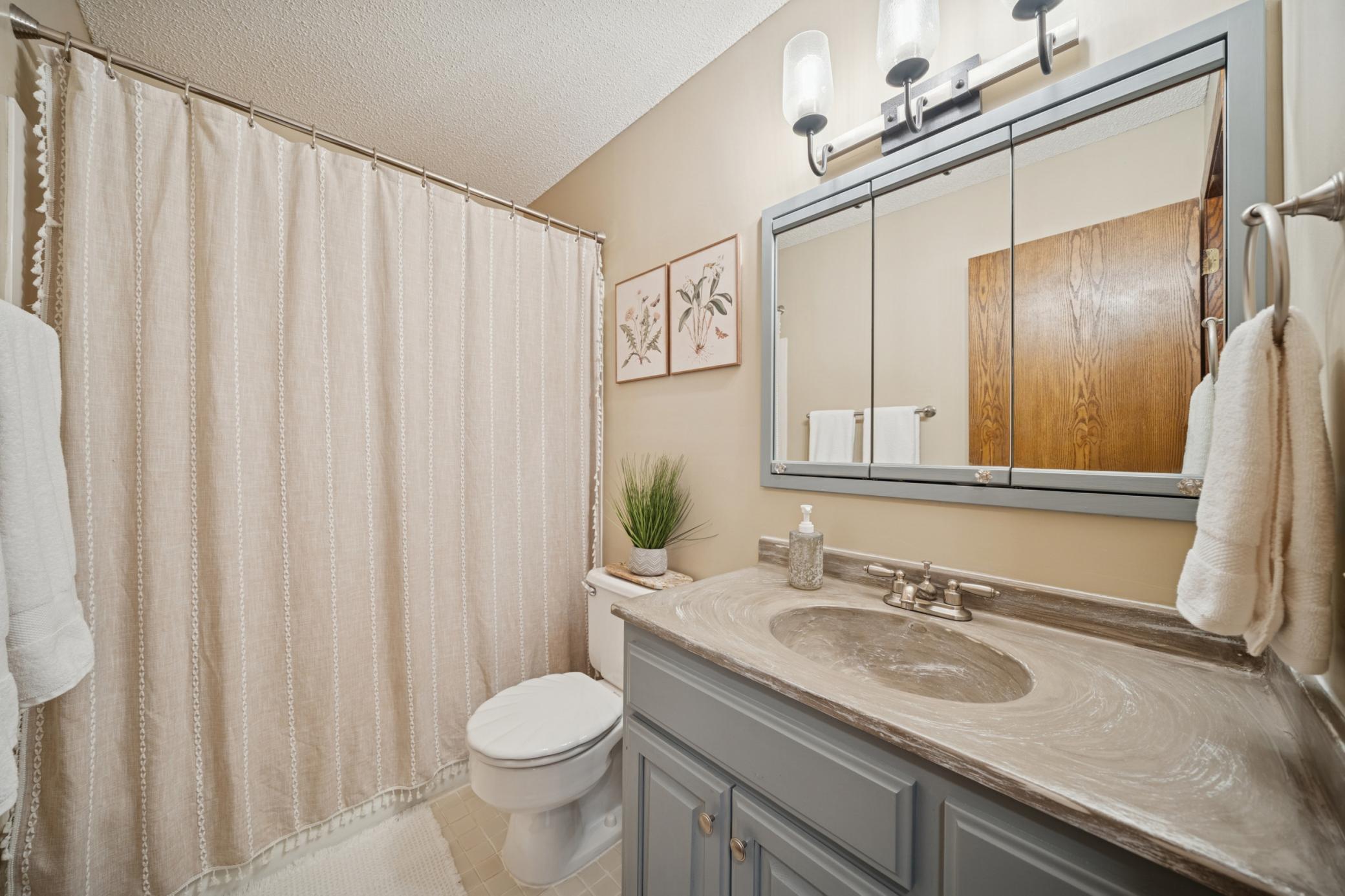 10220 Upper 178th Street W