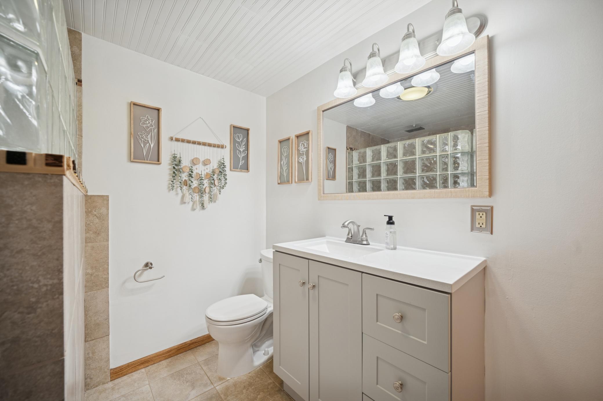 10220 Upper 178th Street W