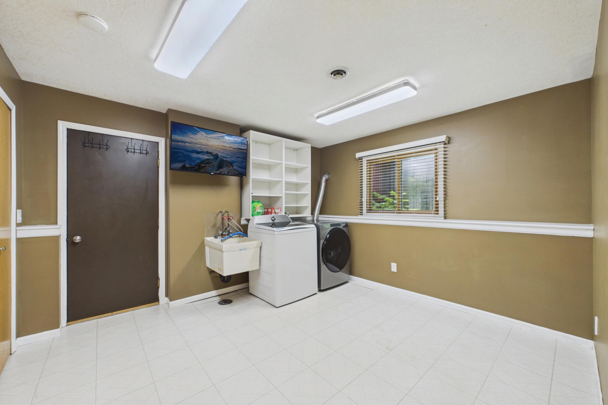 2208 Grimm Road