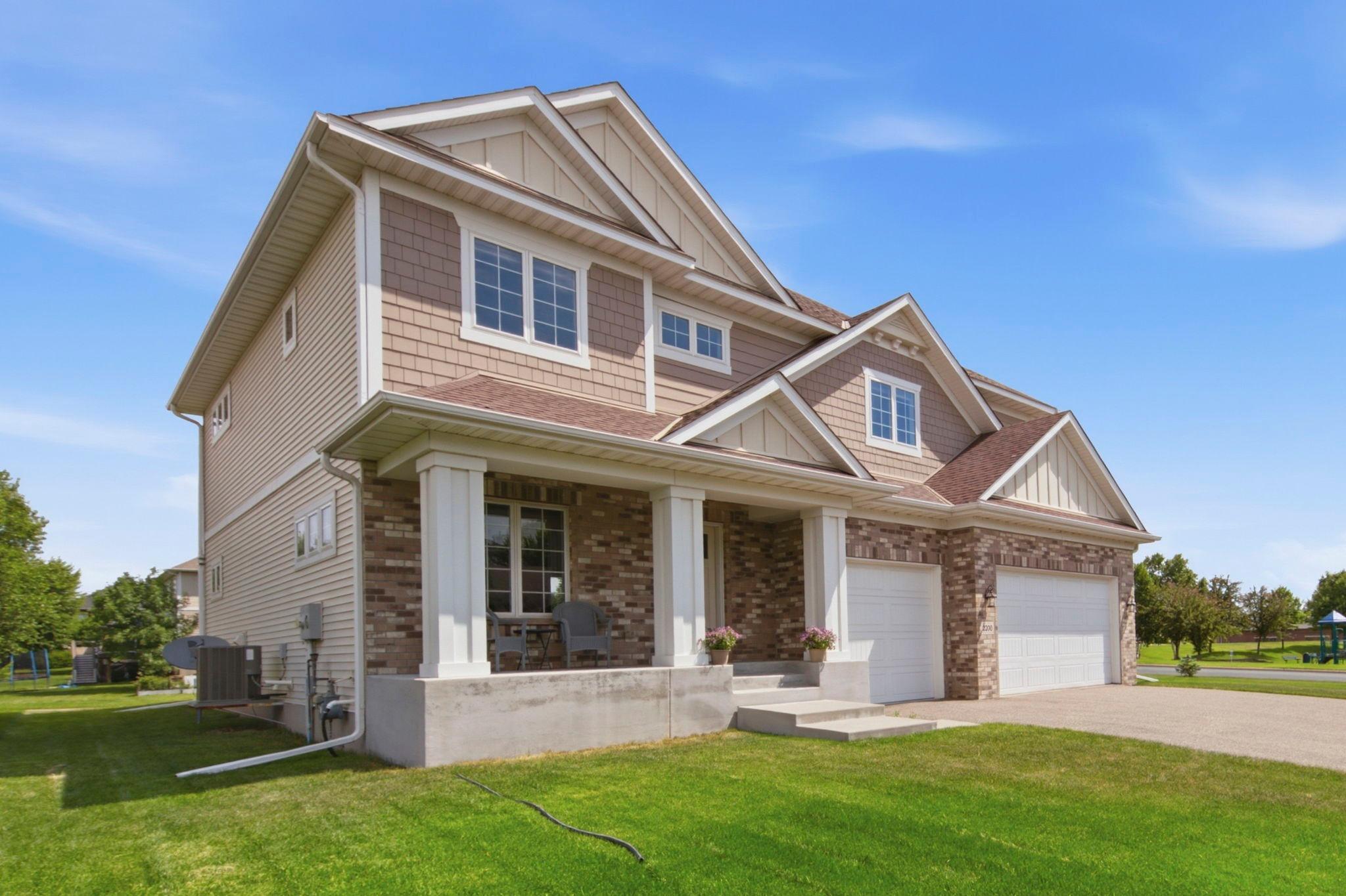 2200 Silver Leaf Trail