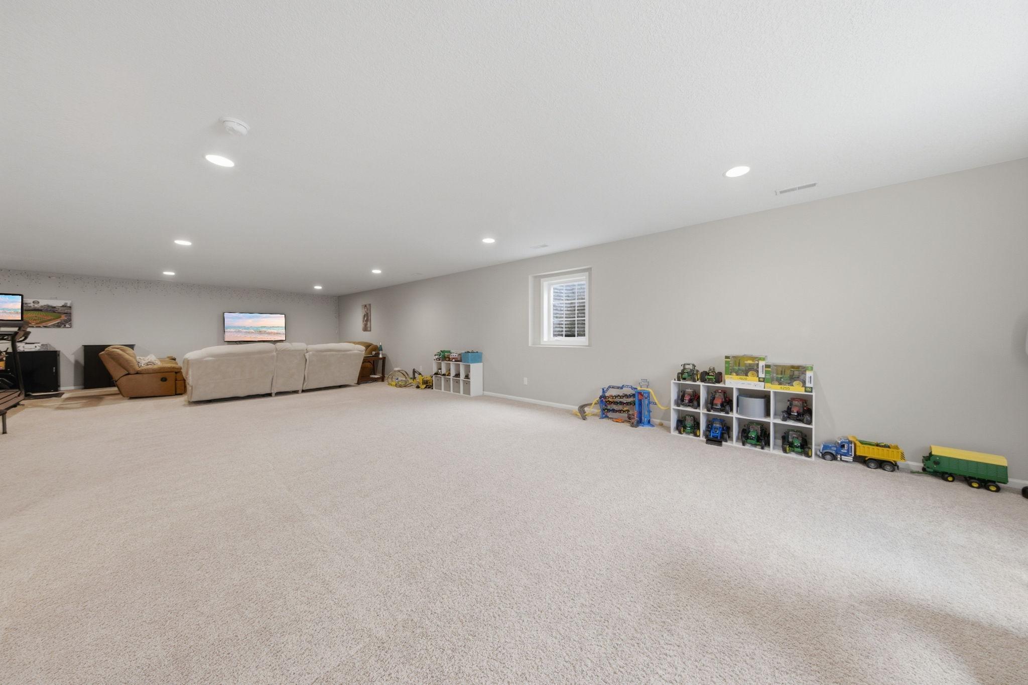 2200 Silver Leaf Trail