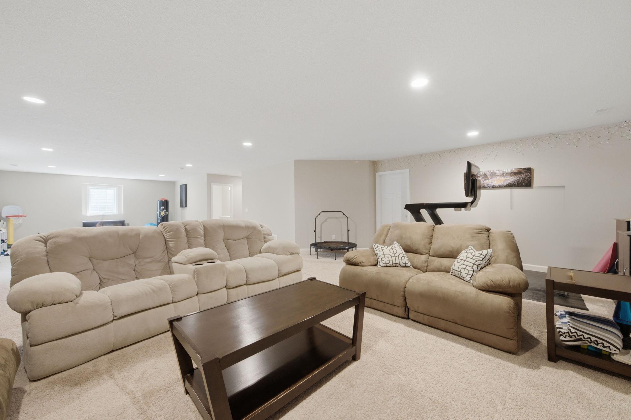 2200 Silver Leaf Trail