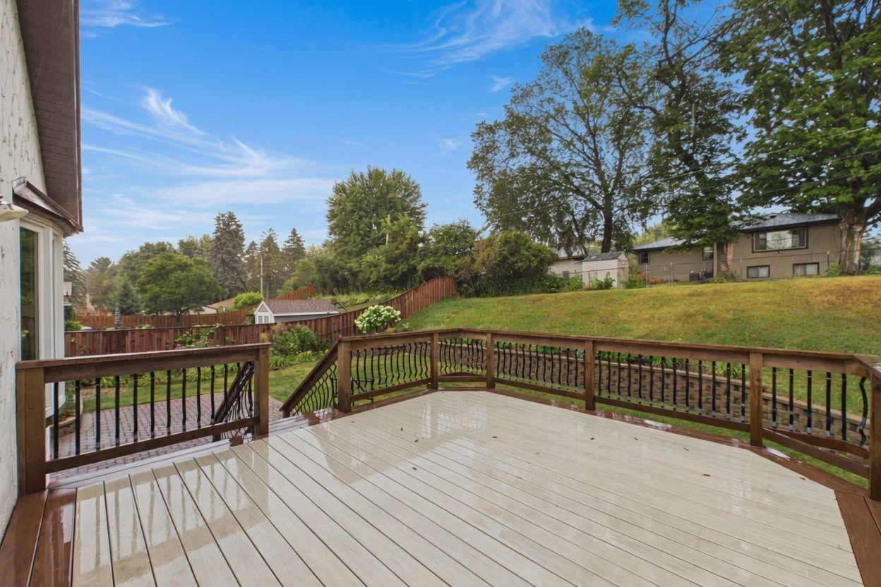 2742 Hilltop Court