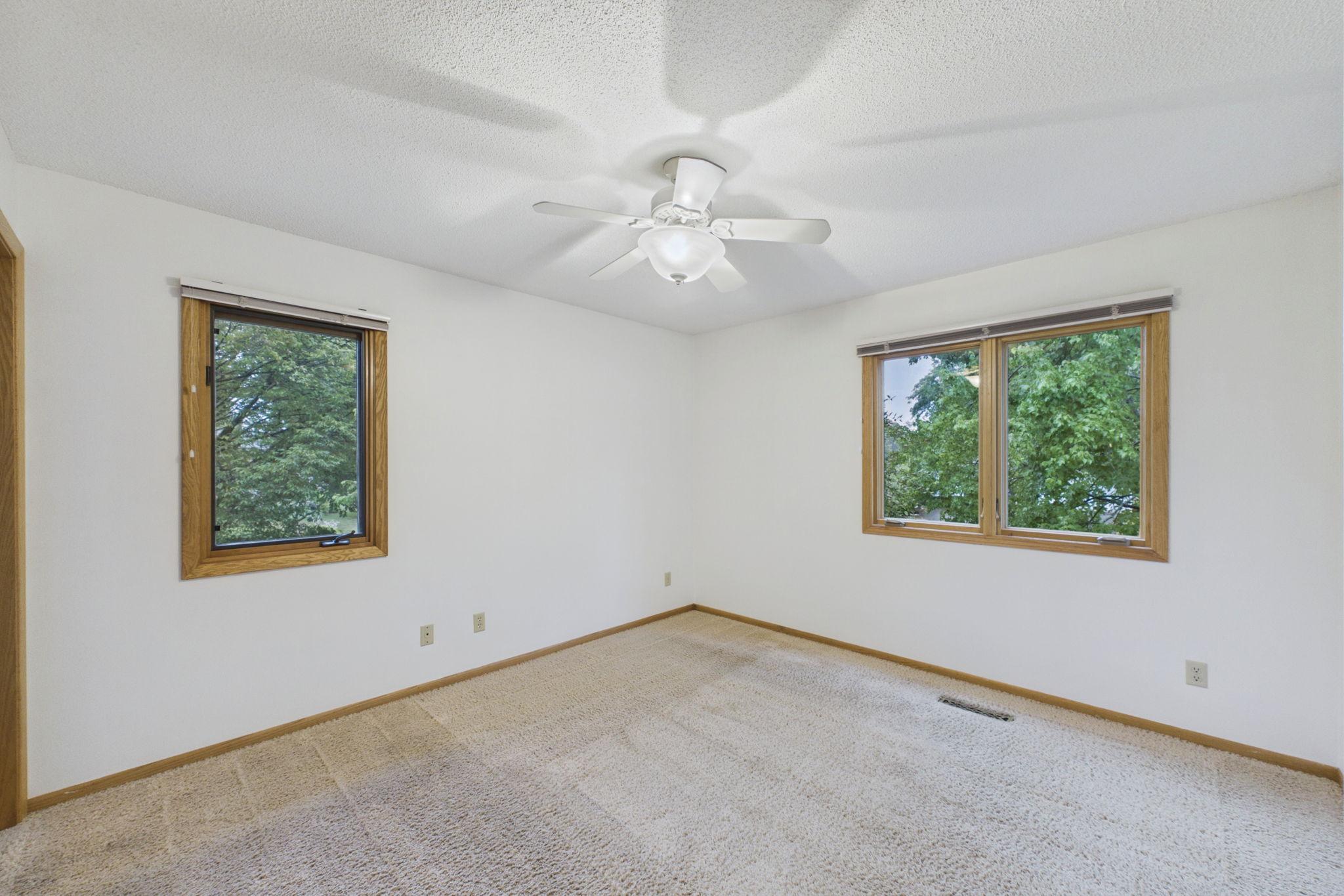 2742 Hilltop Court
