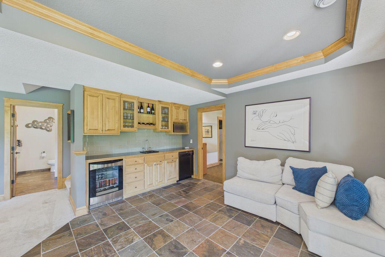 9365 Shetland Road