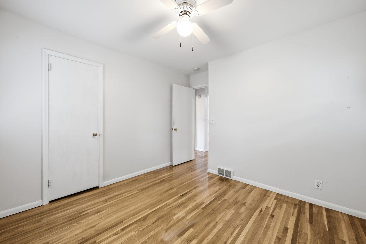8354 Valentine Terrace