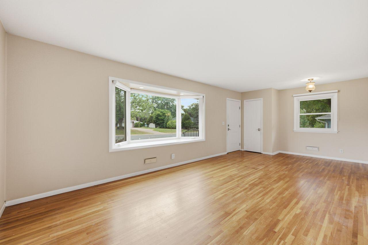 8354 Valentine Terrace