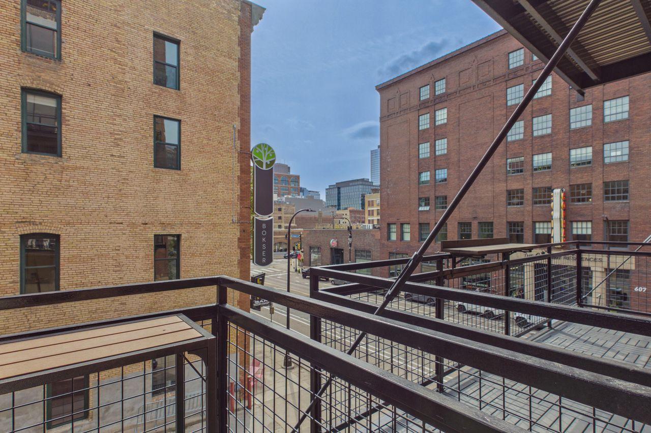 618 Washington Avenue N Unit: 302