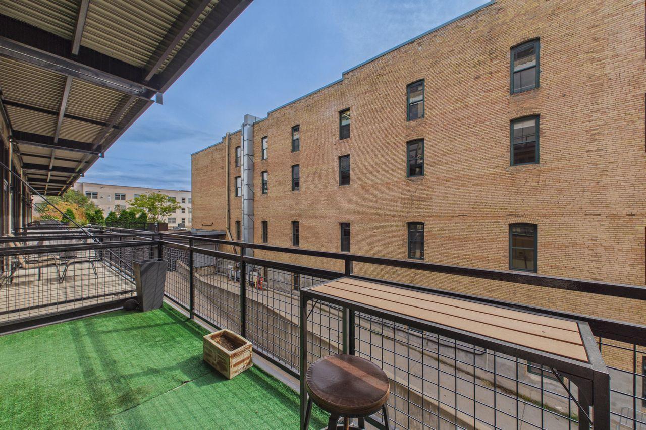 618 Washington Ave N Unit: 302