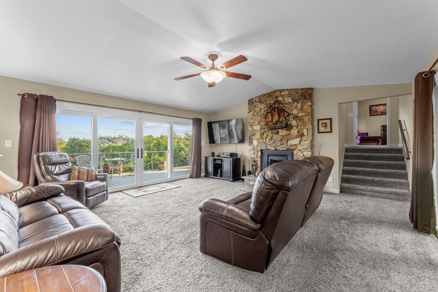 4580 Meadow Creek Road