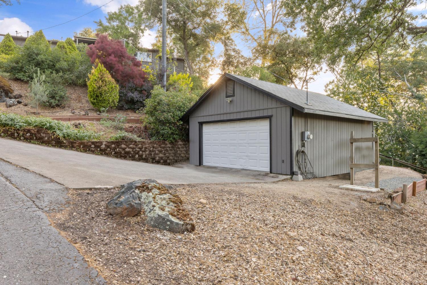 4580 Meadow Creek Road