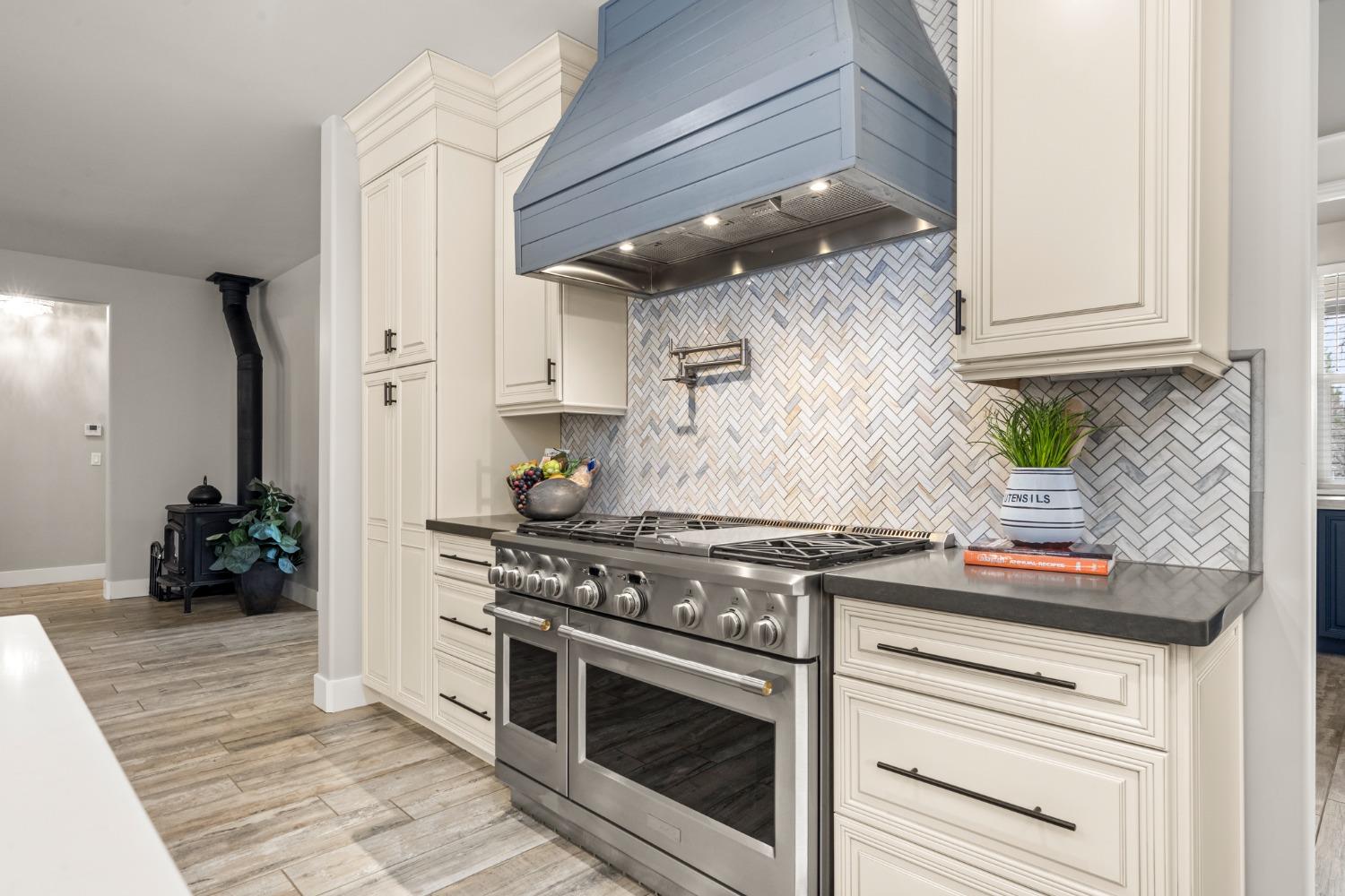 3901 Coon Hollow Road